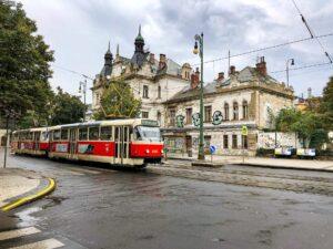 prague red tram